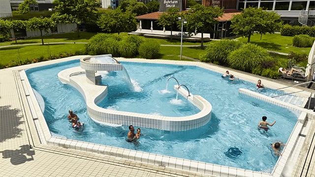 Image Grid 640x360_0014_2024-06-14-therme-zurzach-family-sommer-02-07-24-final (1).00_01_49_14.Standbild024