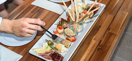 Teaser 430x200 px_0000_260225_Therme_Romantik-Apero_33